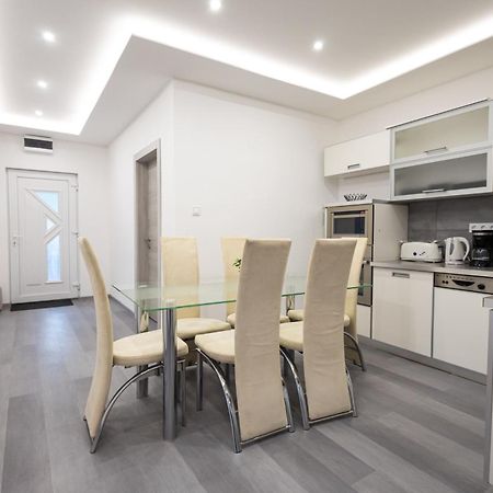 Fonix Apartman Debrecen Exterior foto