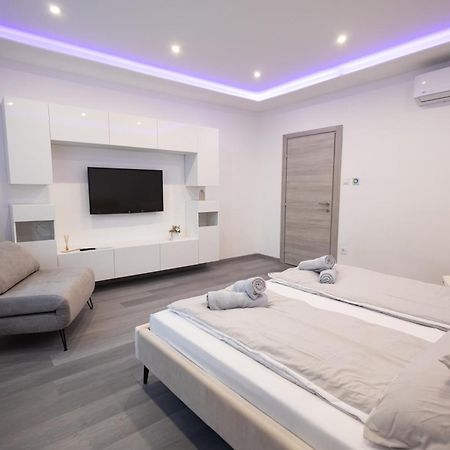 Fonix Apartman Debrecen Exterior foto